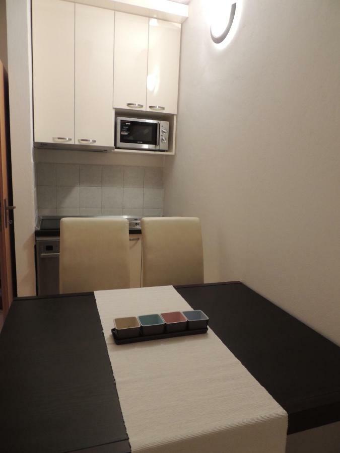 Apartments Villa Aurora Ražanac Esterno foto