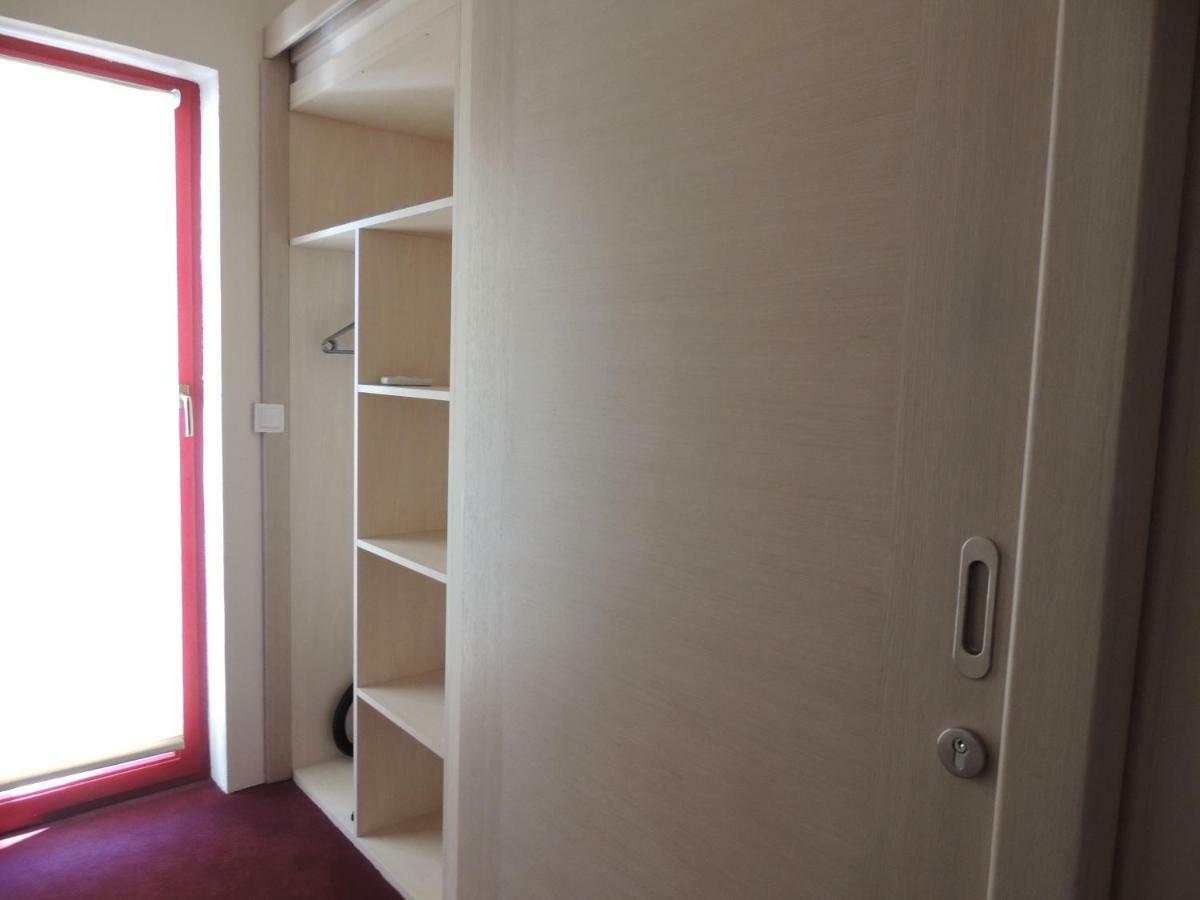 Apartments Villa Aurora Ražanac Esterno foto